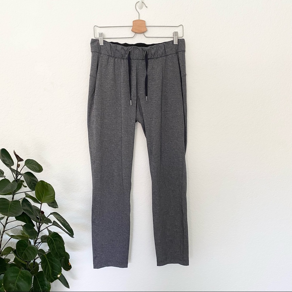 Lululemon on the fly full length pants size 6